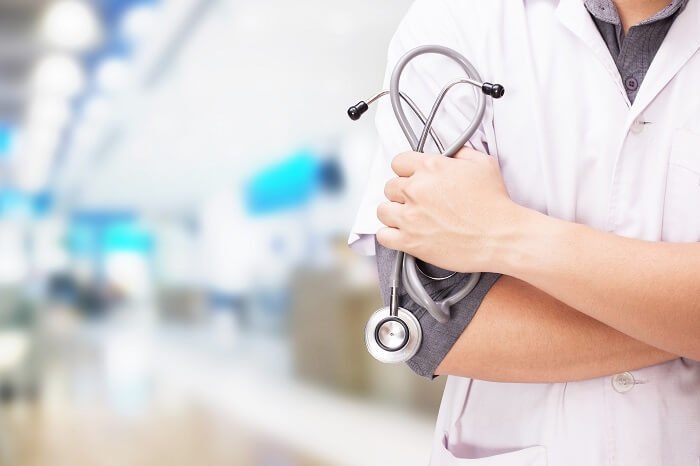 Médicos do Hospital Municipal de Aparecida de Goiânia denunciam atraso de salário desde abril